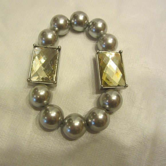 VINTAGE LIA SOPHIA STRETCH BRACELET WITH RECTANGLE CLEAR RHINESTONES - Picture 1 of 2